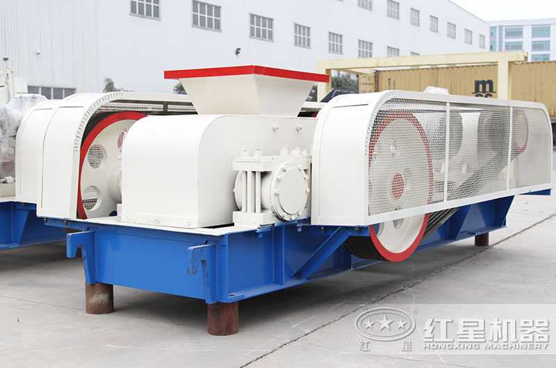 鐵礦對輥破碎機實拍 鐵礦對輥破碎機實拍