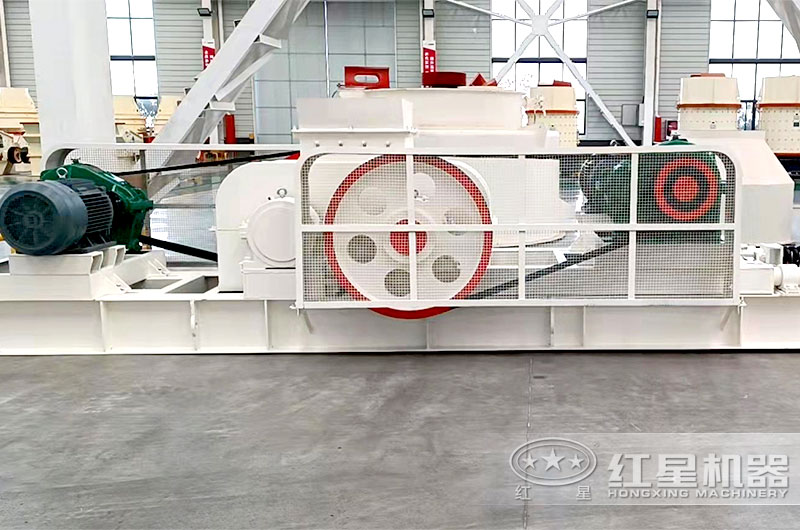 機制砂石骨料生產(chǎn)線主機設(shè)備-對輥式破碎機 機制砂石骨料生產(chǎn)線主機設(shè)備-對輥式破碎機