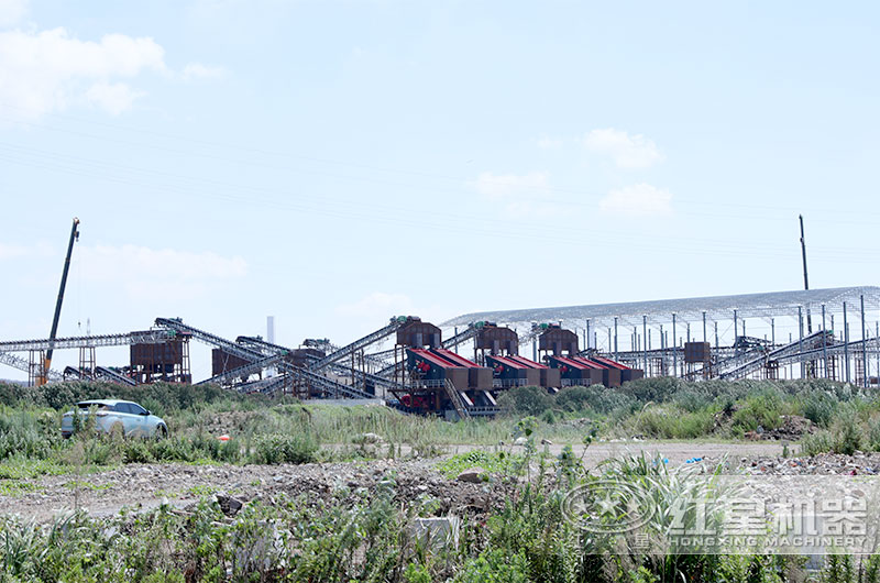 砂石骨料生產線現場安裝中