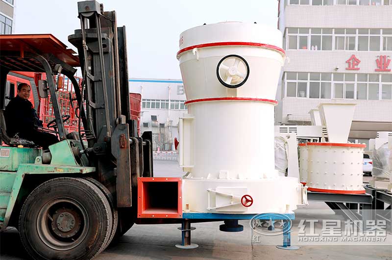 小型磨粉機(jī)發(fā)貨