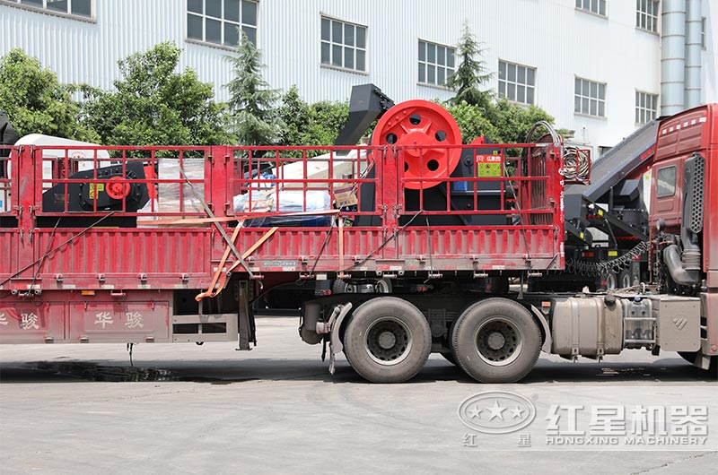 PE500x750顎式破碎機發(fā)貨 PE500x750顎式破碎機發(fā)貨