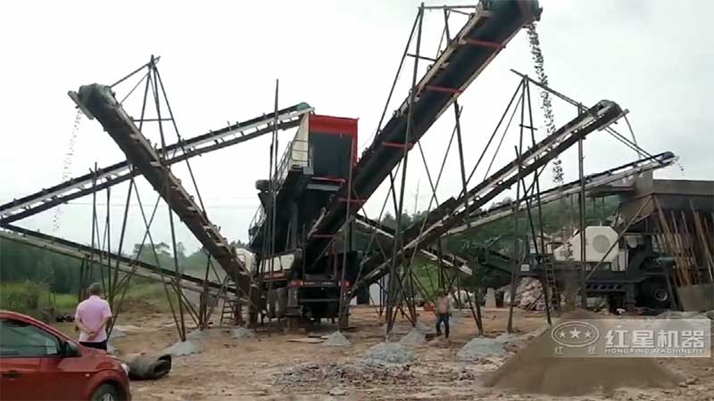 移動式破碎機現場 移動式破碎機現場