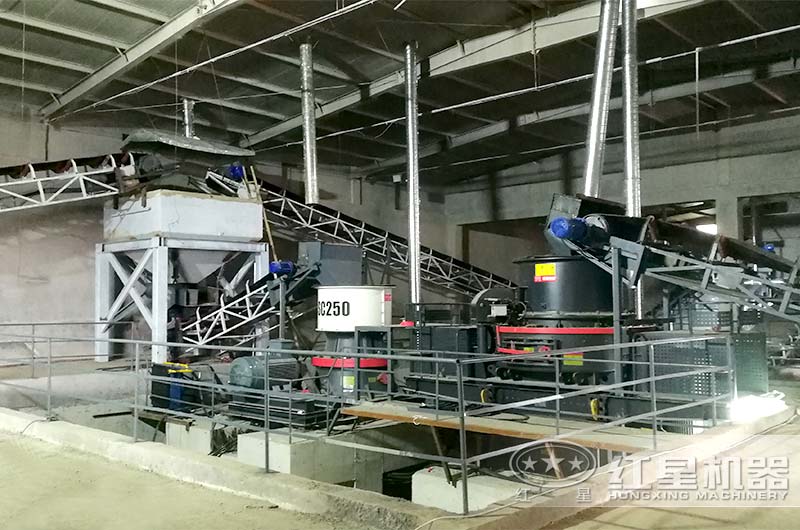 項目中細碎制砂設備展示 項目中細碎制砂設備展示