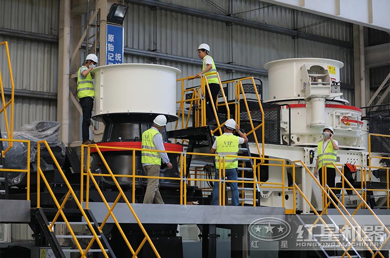 客戶到紅星破碎設備車間考察 客戶到紅星破碎設備車間考察