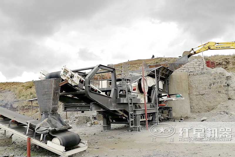 時產200噸粗碎顎式移動破碎機 時產200噸粗碎顎式移動破碎機