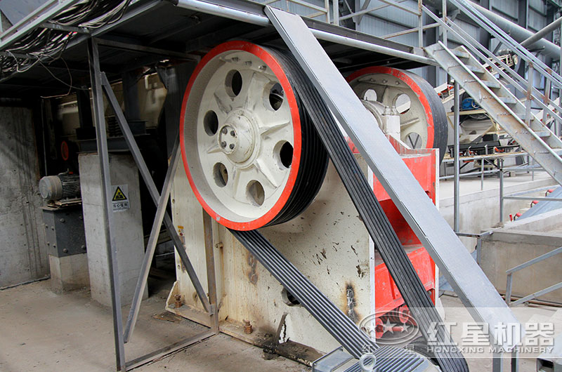 900x1200顎式破碎機 900x1200顎式破碎機