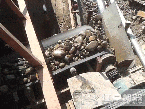 圓錐破碎機(jī)破碎河卵石 圓錐破碎機(jī)破碎河卵石