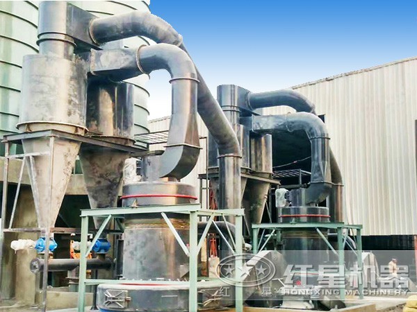 鄂爾多斯HGM130磨粉機現(xiàn)場作業(yè)圖