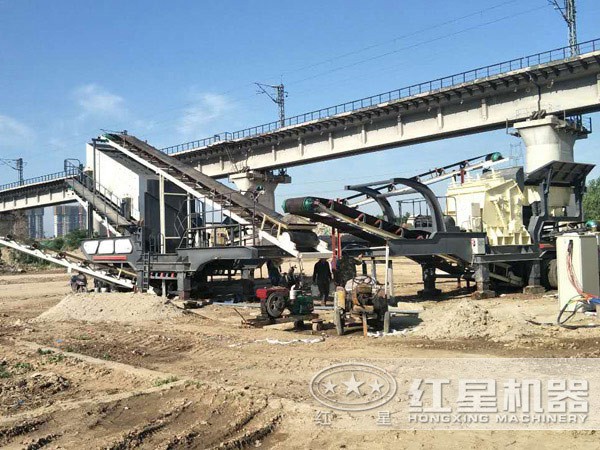 鐵路道砟破碎現(xiàn)場