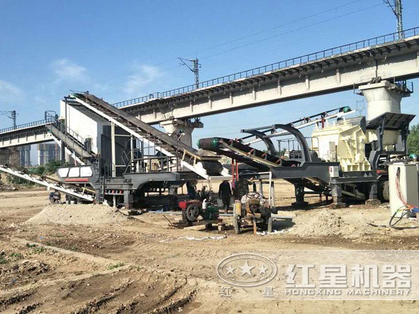 移動破碎站現場作業圖