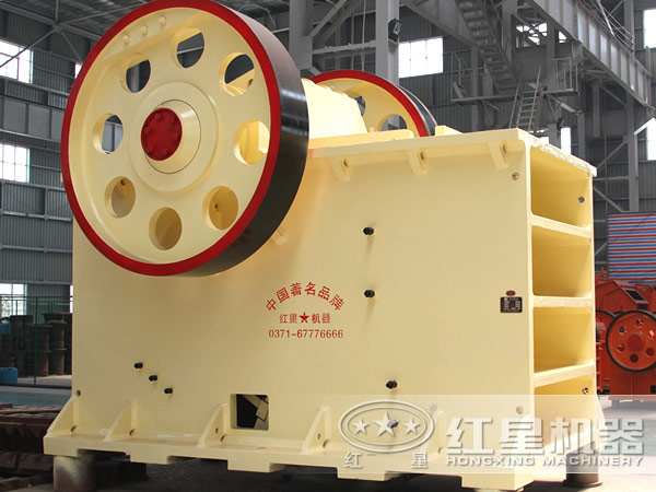 PE-1500×1800顎式破碎機(jī) PE-1500×1800顎式破碎機(jī)