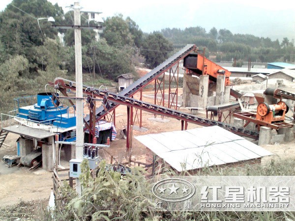 破碎生產(chǎn)線全套設(shè)備現(xiàn)場(chǎng)圖 破碎生產(chǎn)線全套設(shè)備現(xiàn)場(chǎng)圖