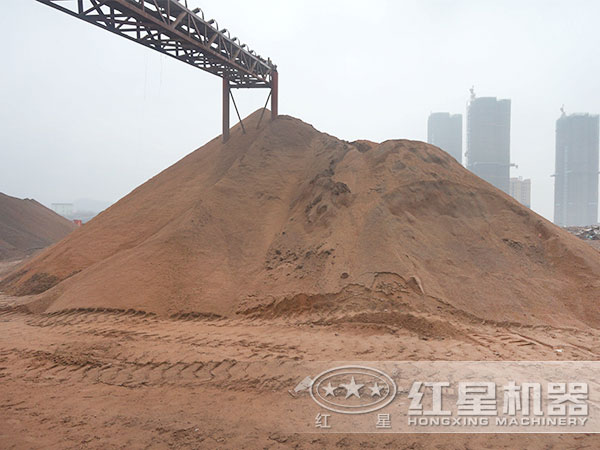 人工制砂現場 人工制砂現場