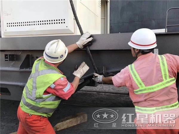 移動破碎站發(fā)貨圖 移動破碎站發(fā)貨圖