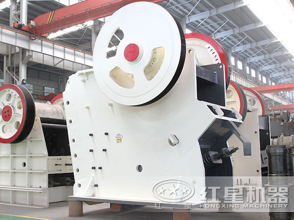 時產100噸河卵石碎石機 時產100噸河卵石碎石機