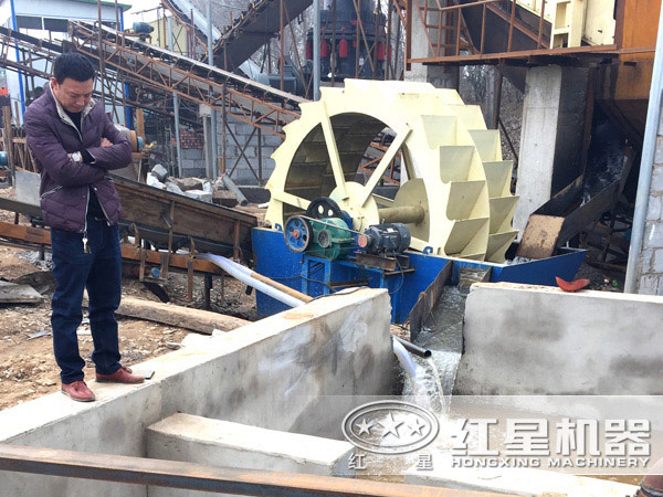 輪式洗砂機(jī)作業(yè)現(xiàn)場