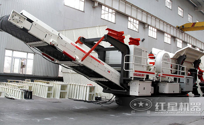 履帶移動碎石機圖