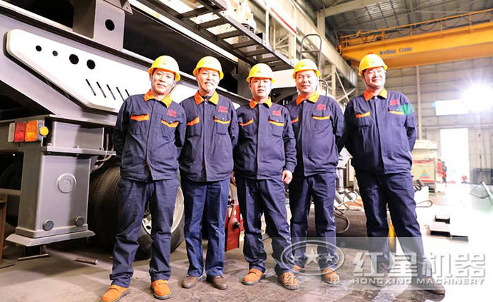 移動(dòng)式破碎站人文圖 移動(dòng)式破碎站人文圖