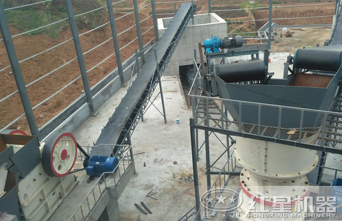 時產150噸毛石碎石機設備現場作業 時產150噸毛石碎石機設備現場作業