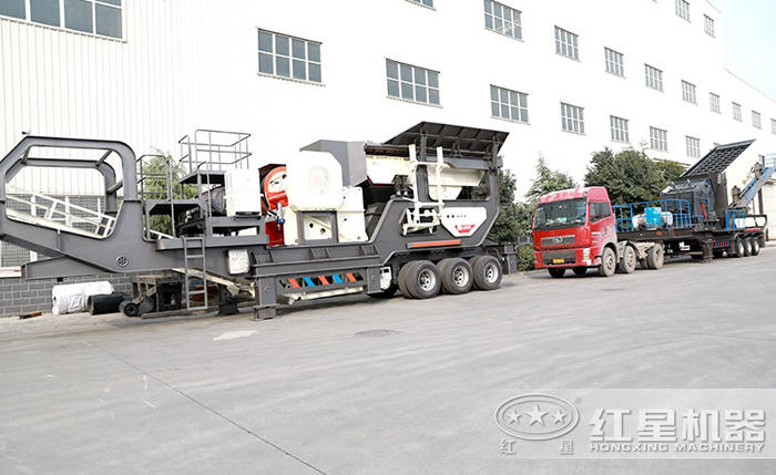 鐵礦移動式破碎機發貨 鐵礦移動式破碎機發貨