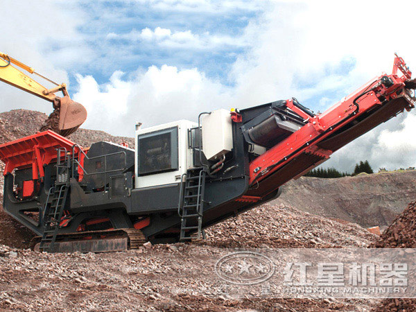 履帶流動(dòng)石子機(jī)現(xiàn)場(chǎng)圖