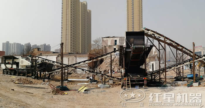 建筑垃圾碎石機(jī)工作現(xiàn)場