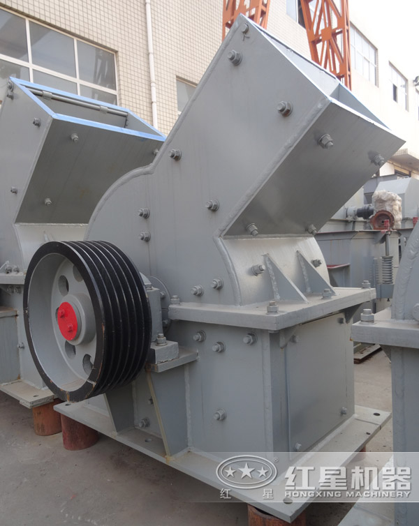 時產30噸的錘式破碎機 時產30噸的錘式破碎機
