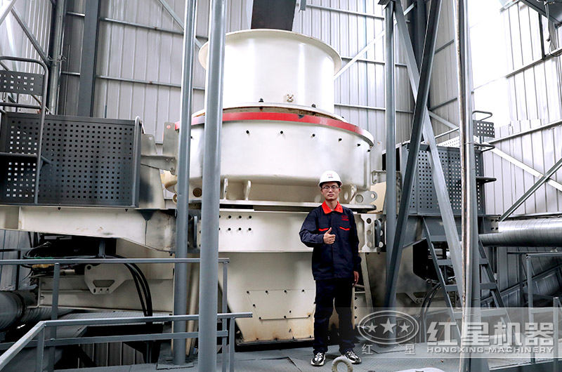 登封客戶環保制砂現場，紅星技術工程師正在做最后的檢查
