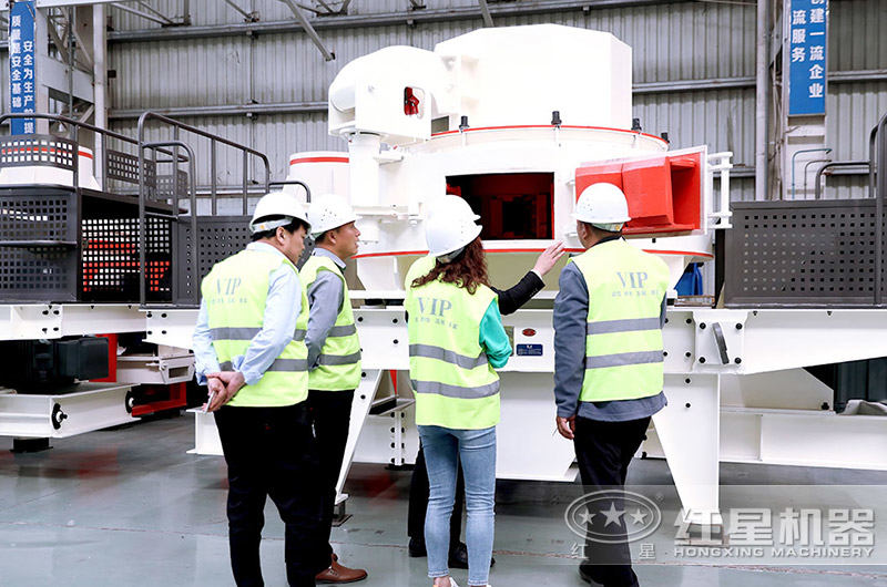 紅星用戶(hù)到車(chē)間參觀 紅星用戶(hù)到車(chē)間參觀