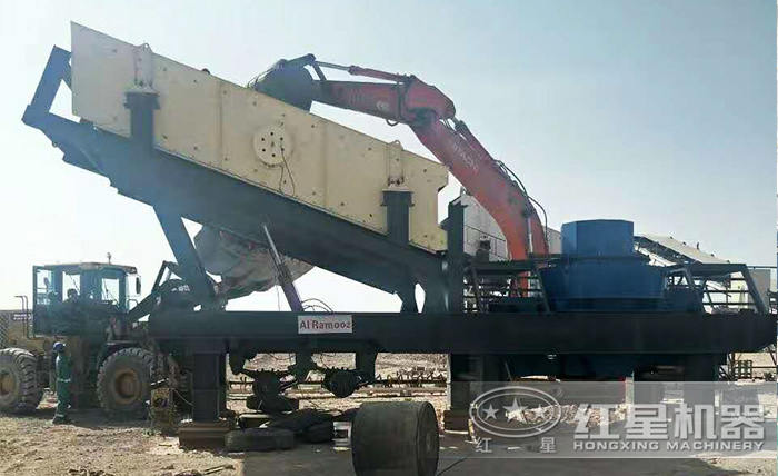 移動卵石破碎機作業現場 移動卵石破碎機作業現場