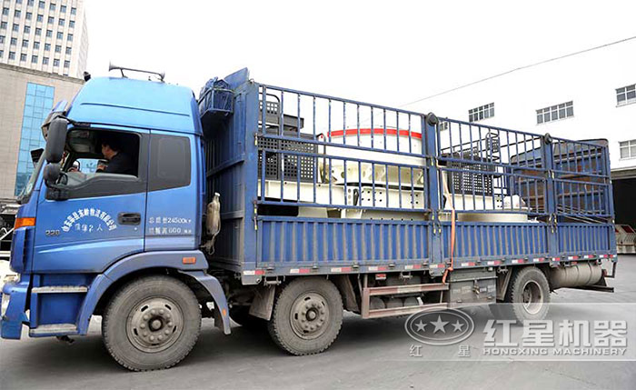 紅星卵石破碎機發貨了 紅星卵石破碎機發貨了