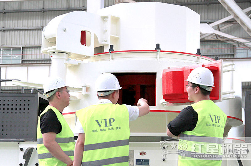 用戶到車間參觀紅星制沙機 用戶到車間參觀紅星制沙機