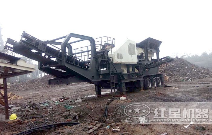 輪胎可移動破碎機就地施工現場 輪胎可移動破碎機就地施工現場