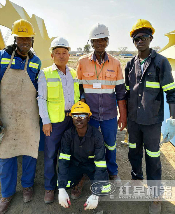 非州贊比亞客戶安裝洗砂機現場 非州贊比亞客戶安裝洗砂機現場