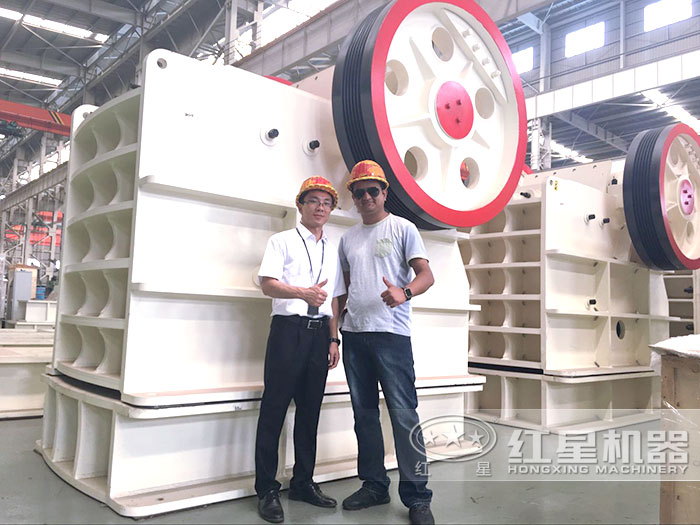 用戶參觀紅星大型顎式破碎機 用戶參觀紅星大型顎式破碎機