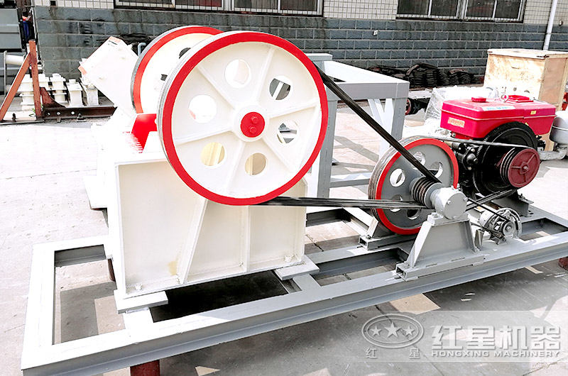 柴油式小型粉碎機