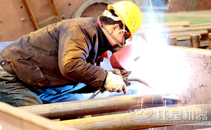 紅星焊接師傅作業 紅星焊接師傅作業
