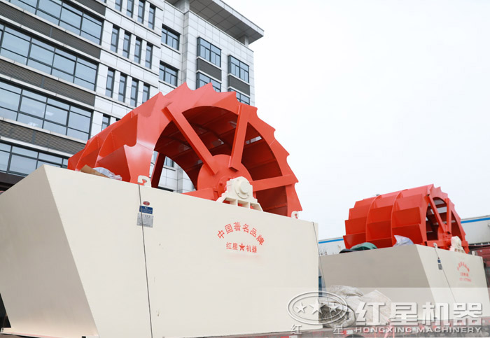 洗砂機(jī)-洗砂機(jī)整齊排列準(zhǔn)備發(fā)貨 洗砂機(jī)-洗砂機(jī)整齊排列準(zhǔn)備發(fā)貨