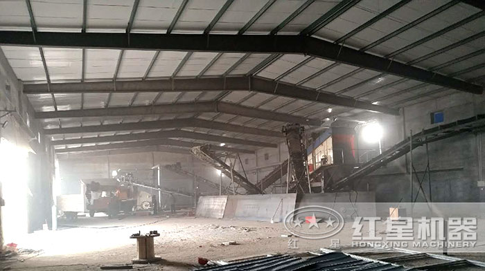 全套碎設備室內安裝中 全套碎設備室內安裝中