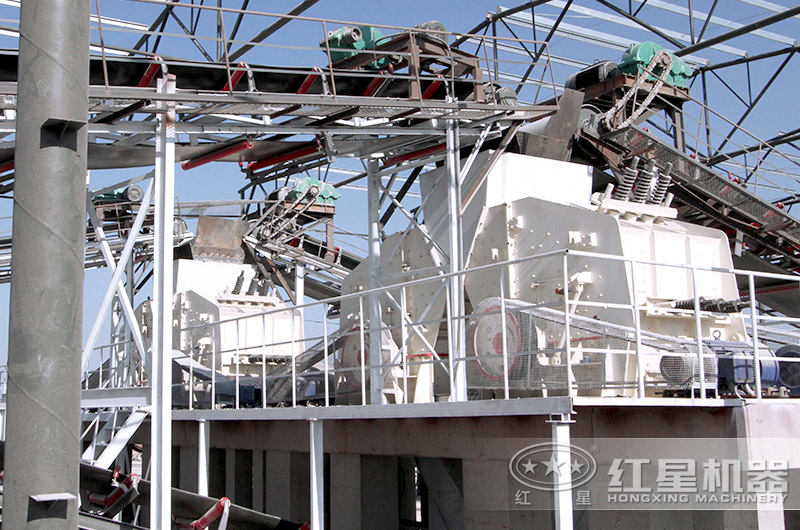 反擊式破碎機現場 反擊式破碎機現場