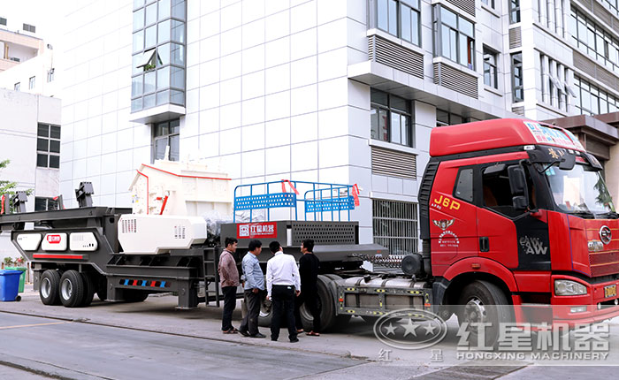 紅星移動混凝土破碎機發貨了 紅星移動混凝土破碎機發貨了