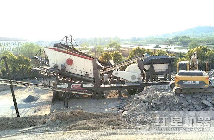 搭載重錘式破碎機 搭載重錘式破碎機