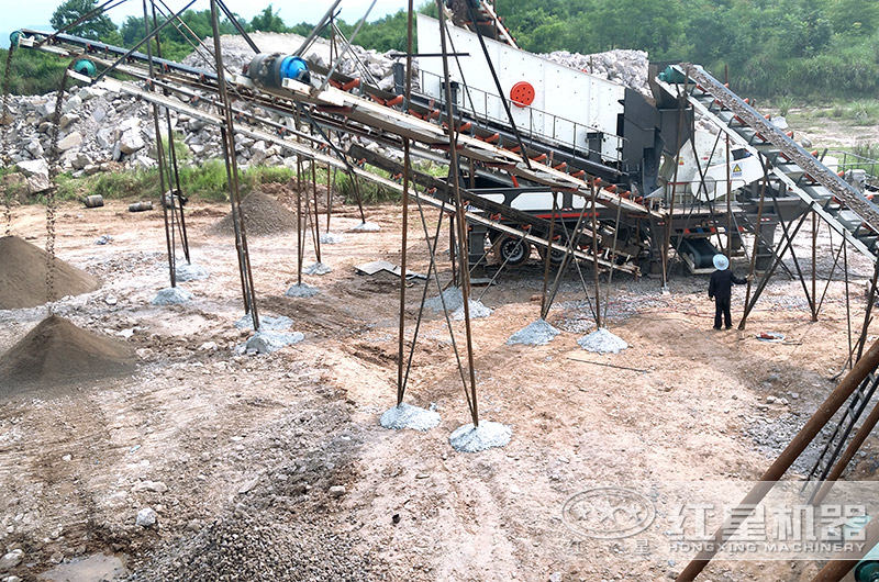 移動重錘式破碎機施工圖 移動重錘式破碎機施工圖