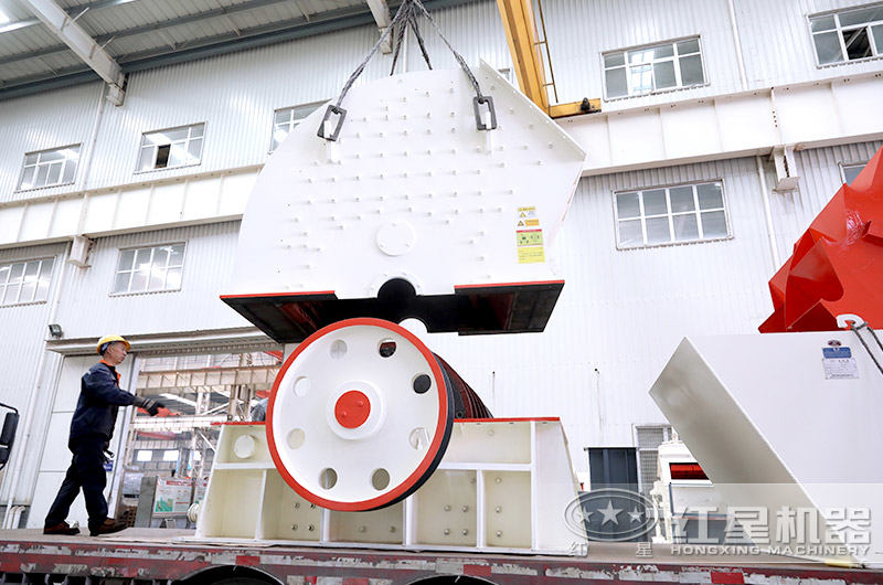 重錘破正在裝車發貨 重錘破正在裝車發貨