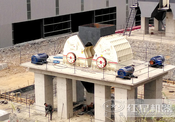 重錘式破碎機(jī) 重錘式破碎機(jī)