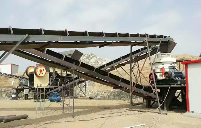 時產(chǎn)300噸石子破碎生產(chǎn)線現(xiàn)場 時產(chǎn)300噸石子破碎生產(chǎn)線現(xiàn)場