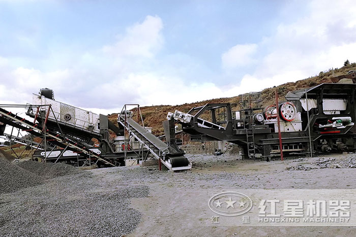 移動(dòng)鄂式破碎機(jī)/移動(dòng)圓錐破碎機(jī) 移動(dòng)鄂式破碎機(jī)/移動(dòng)圓錐破碎機(jī)