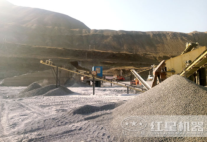 大型機(jī)制砂作業(yè)現(xiàn)場 大型機(jī)制砂作業(yè)現(xiàn)場