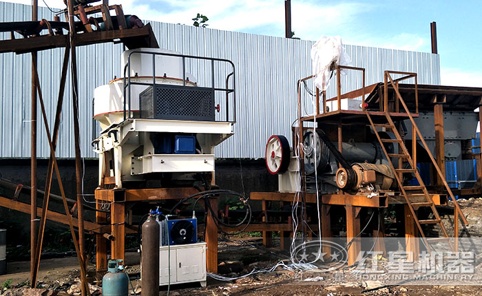 細顎破碎機--生產現場 細顎破碎機--生產現場