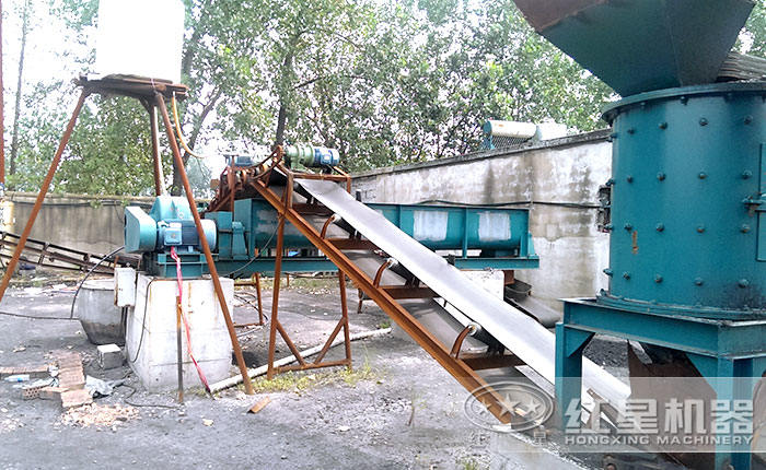 紅星用戶壓球、復合破生產現場 紅星用戶壓球、復合破生產現場